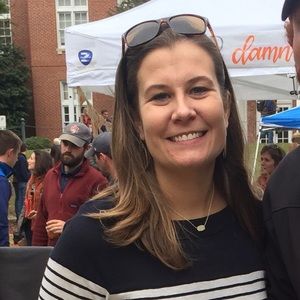 Meet your Posher, Emily